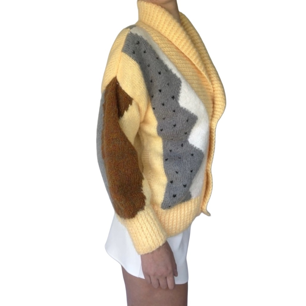 Vintage handmade knit sweater